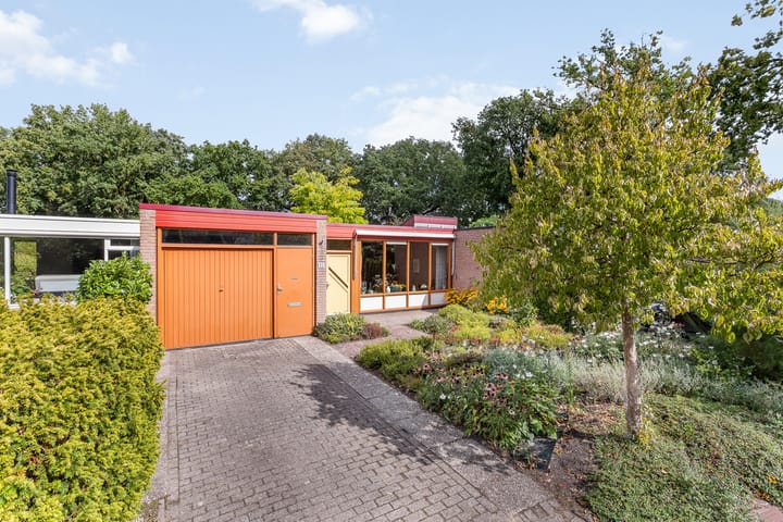 Anna Bijnsstraat 52 in Hengelo foto