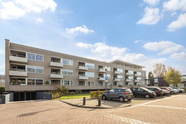 Anna van Burenstraat 39 in Waalwijk foto