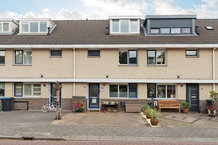 Anne de Vrieslaan 26 in Amstelveen foto