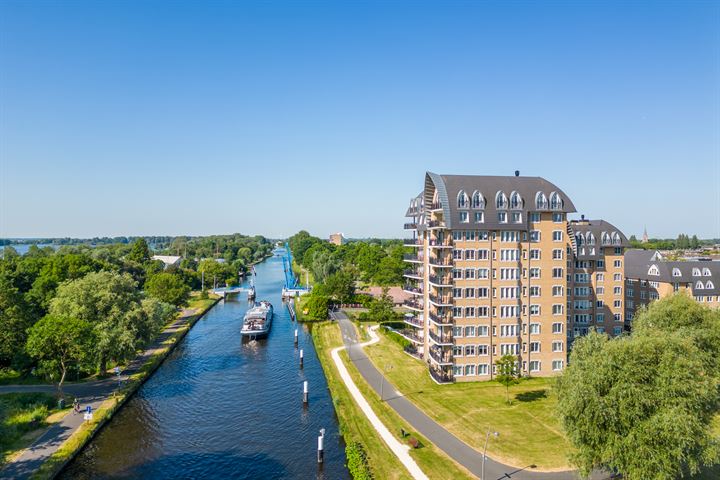 Annie M.G. Schmidtlaan 418 in Voorschoten foto