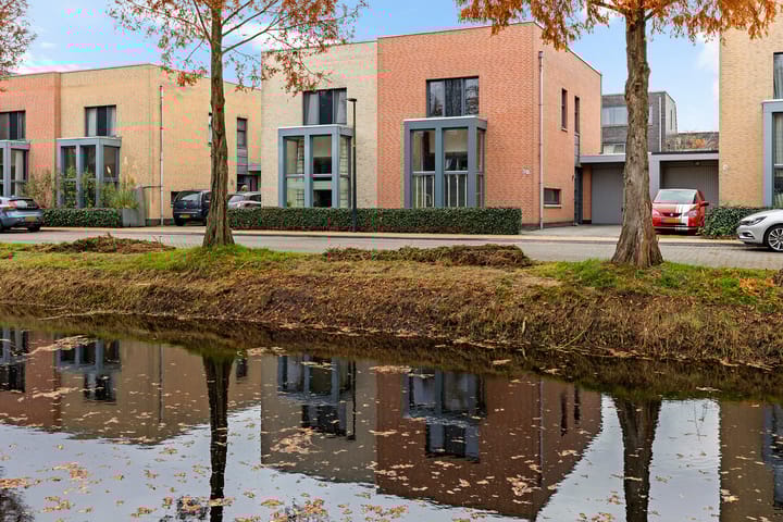 Annie Zernikeweg 34 in Heerenveen