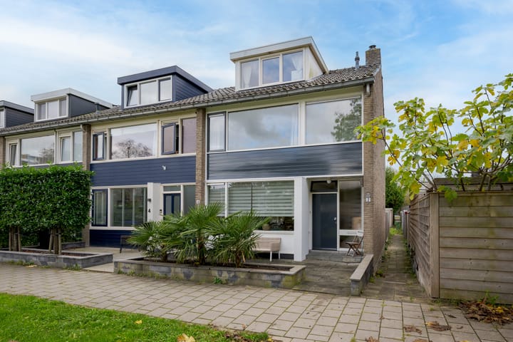 Anthonie van Dijcklaan 2 in Voorschoten foto