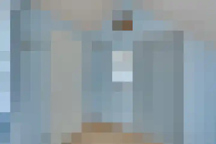 Anthony Edenlaan 21 Goes thumbnail 48