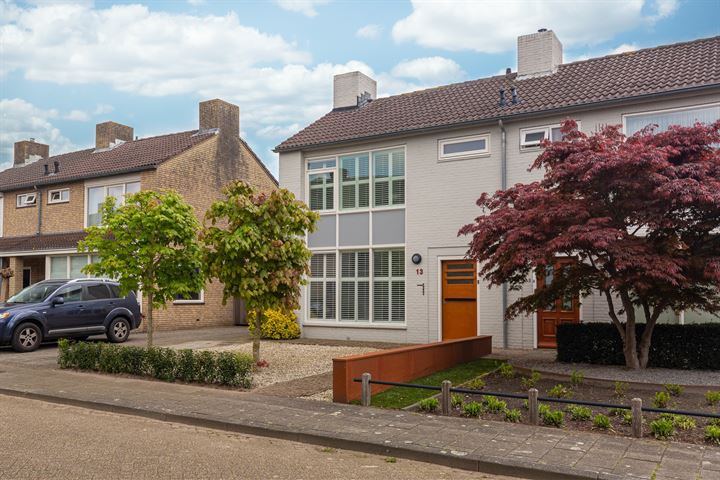 Anton Derkinderenstraat 13 in Heeswijk-Dinther foto