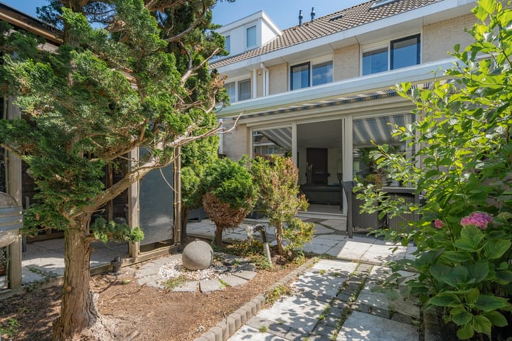 Anton van Duinkerkenlaan 32 in Amstelveen foto