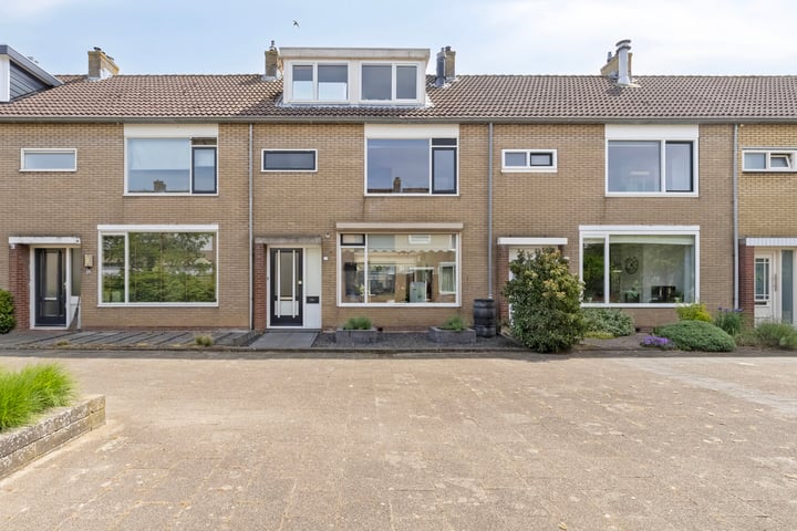 Antonie Genietsplein 6 in Nieuw-Beijerland foto