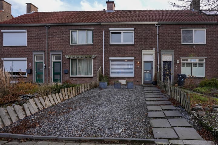 Antoniusstraat 28 in Geleen foto