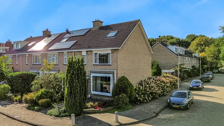 Antoon Coolenlaan 18 in Uithoorn foto