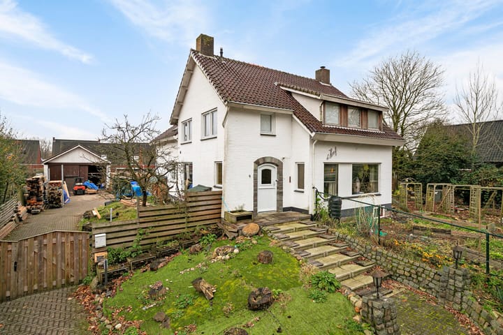 Antwerpsestraatweg 80 in Hoogerheide foto