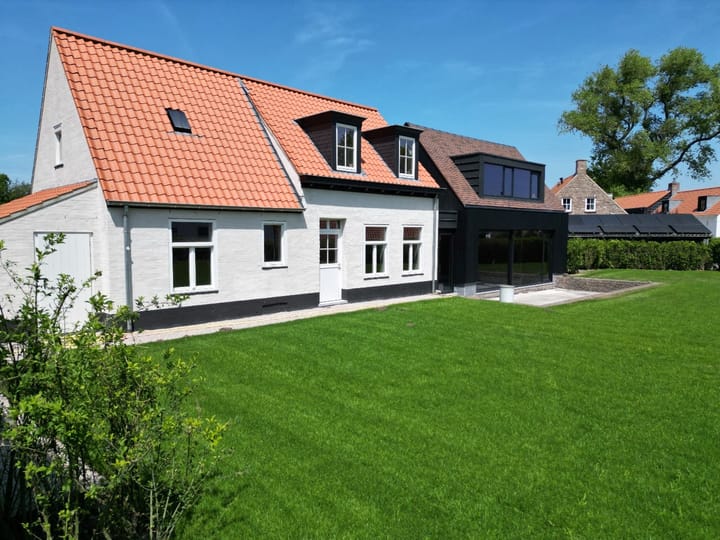 Anworpstraat 10 in Sluis foto