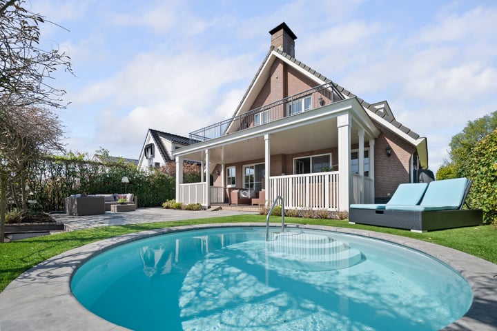 Aper Bouwmankade 24 in Rotterdam foto