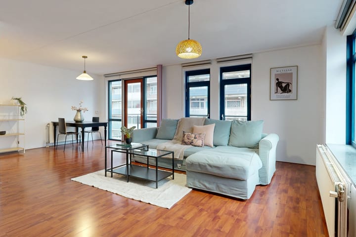 Aquamarijn 22 in Alphen aan den Rijn foto