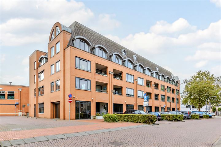 Arendshof 335A in Oosterhout foto
