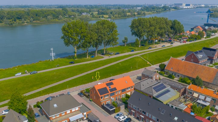 Arent van Lierstraat 13D in Puttershoek foto