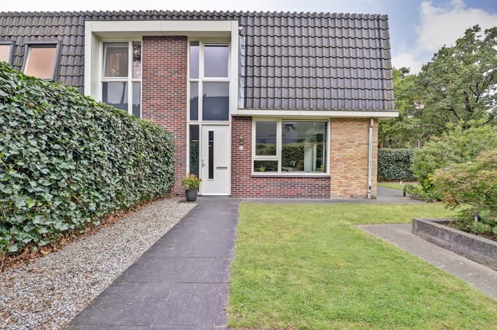 Arianehof 50 in Ermelo