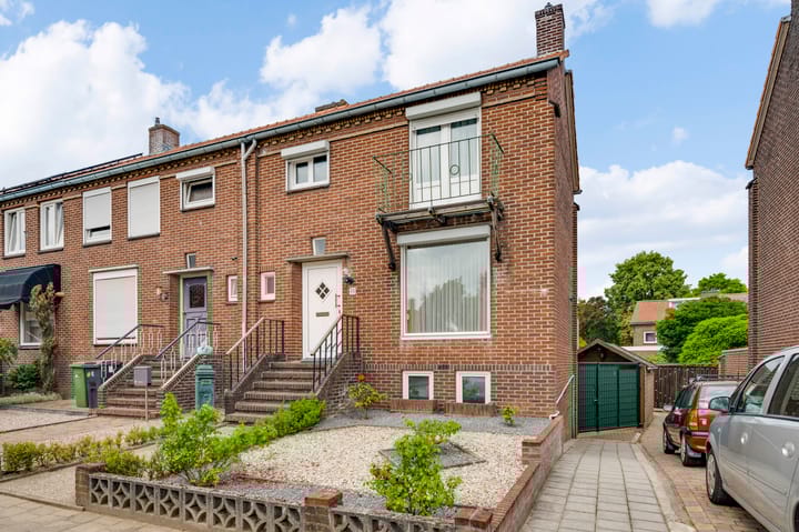 Ariënsstraat 11 in Tegelen