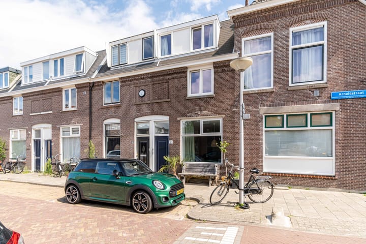 Arnoldstraat 2 in Delft foto