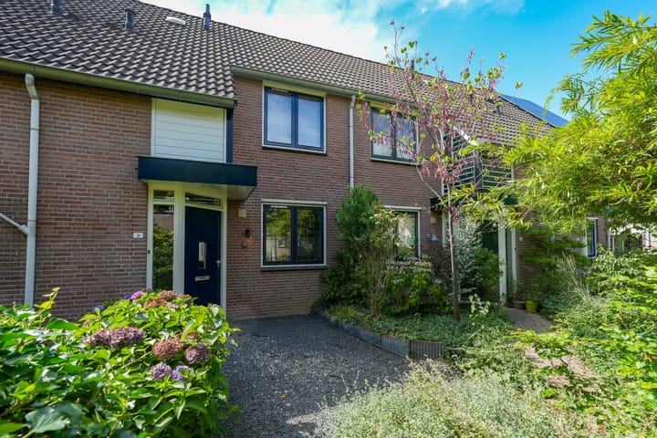 Aronskelk 9 in Cuijk foto