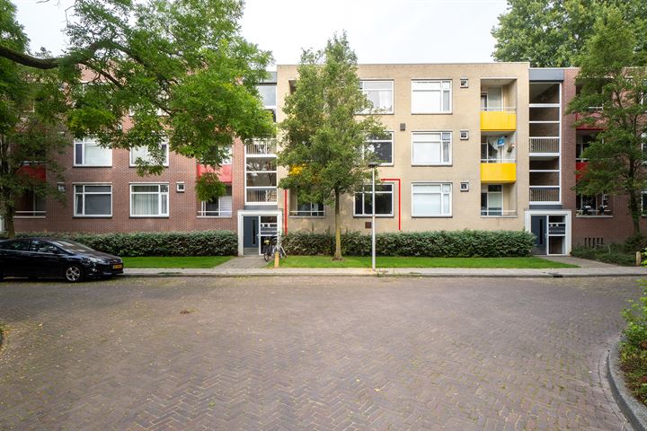 Arubastraat 18 in Hengelo foto