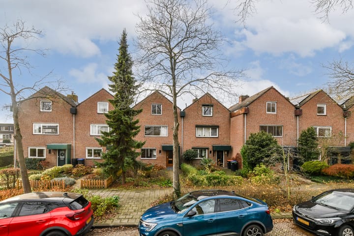 Assumburg 12 in Zwijndrecht foto