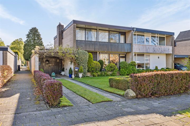 Atletenstraat 69 in Enschede foto