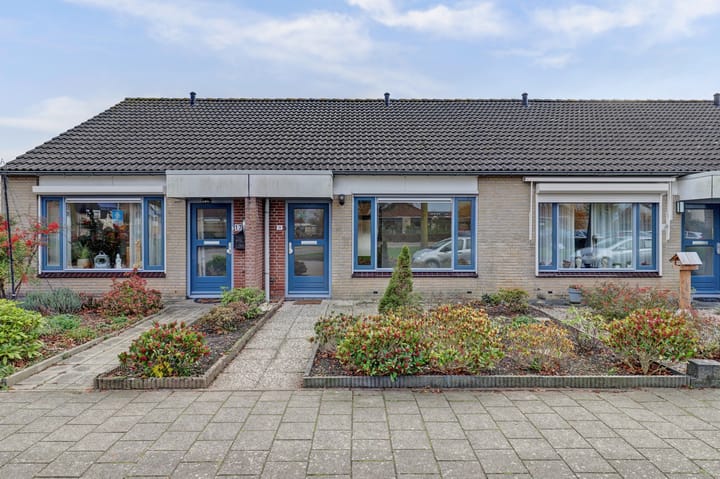 Augustuslaan 19 in Beuningen Gld foto