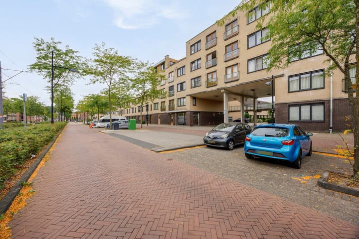 Avenue Carré 217 in Barendrecht foto