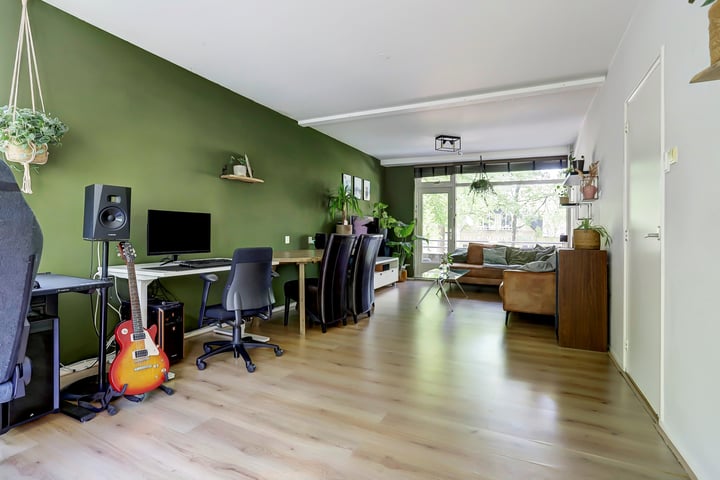 Azuurweg 238 in Tilburg foto