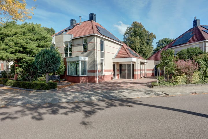 Bachdreef 11 in Harderwijk foto