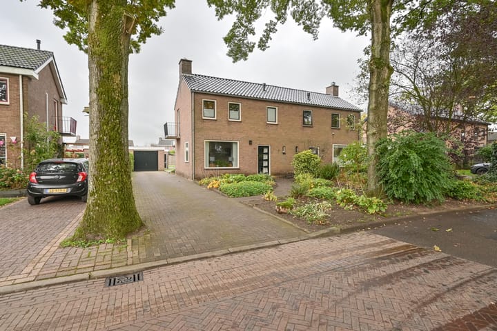 Badhuisweg 11 in Exloo foto