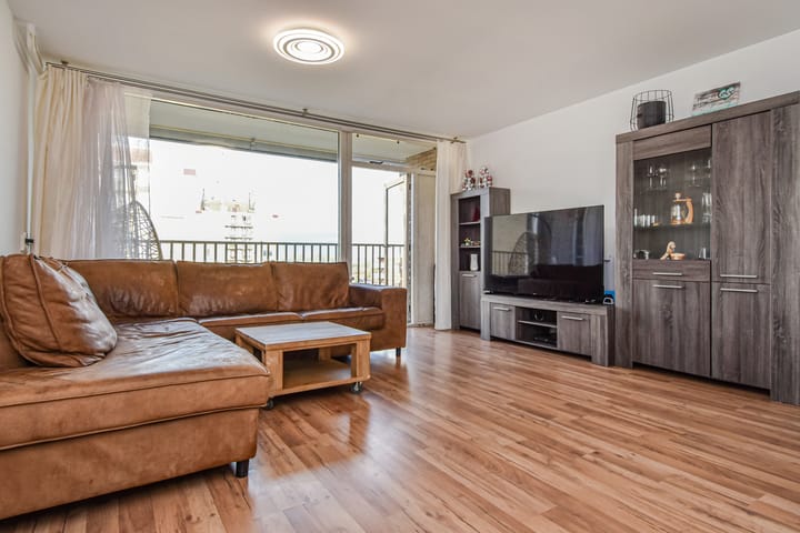 Bagijnenwaard 168 in Zoetermeer foto