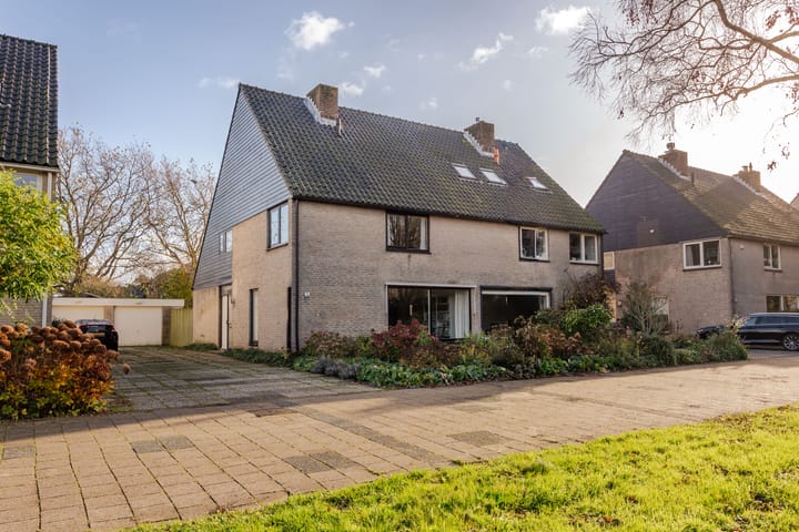 Bakkersweg 12 in Heiloo foto