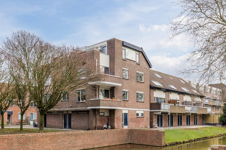 Barcelonastraat 46 in Rotterdam foto