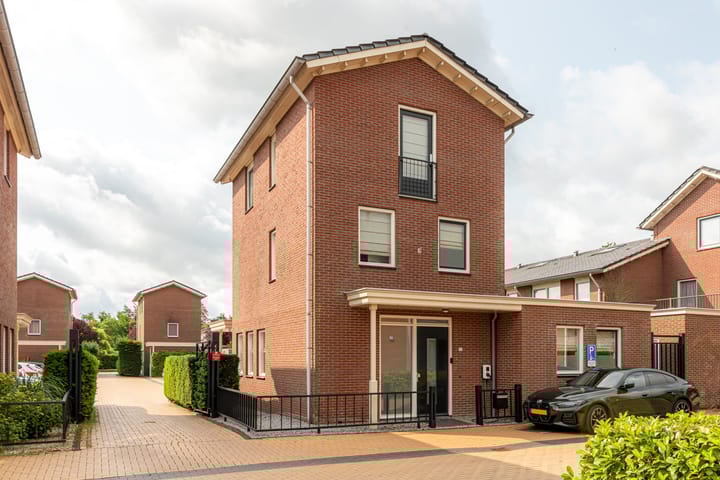 Baron 2 in Heerenveen foto