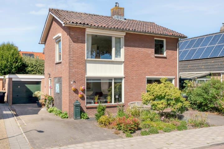 Baron Bentinckstraat 33 in Ommen foto