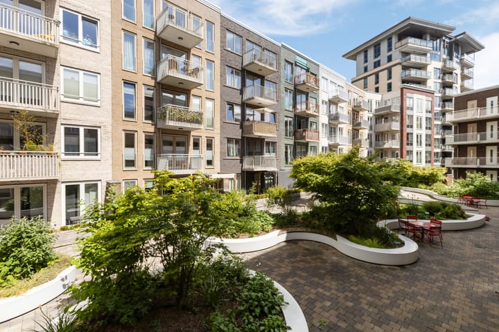 Bart van der Leckhof 76 in Diemen foto