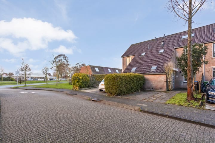 Barten 92 in Heerenveen foto