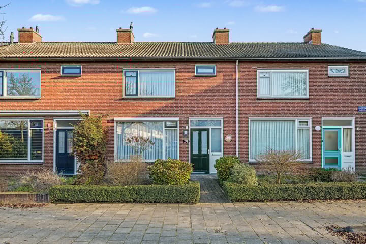 Basstraat 22 in Helmond foto
