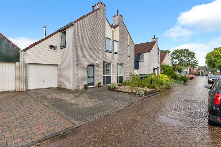 Bazaltstraat 6 in Swifterbant foto