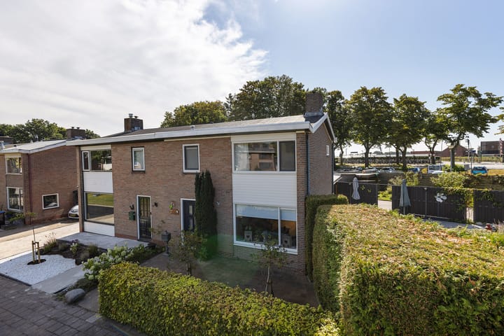 Beatrixlaan 2 in Zuidbroek foto
