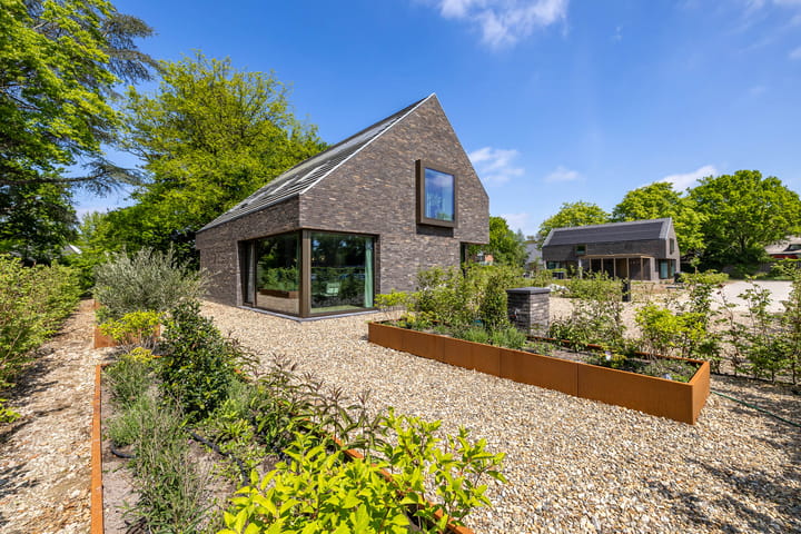 Beatrixlaan 21 in Haren Gn foto