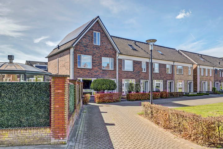 Beekvloed 2 in Volkel foto