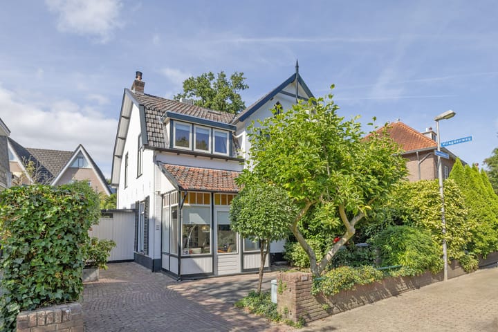 Beerensteinerlaan 38 in Bussum foto