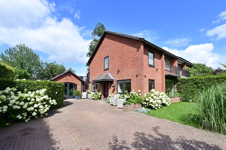 Beethovenlaan 4 in Huizen foto