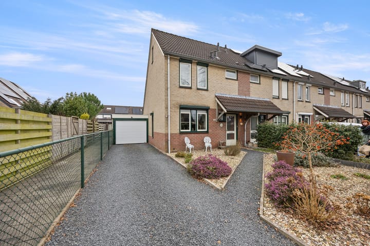 Begijnenkamp 49 in Elst