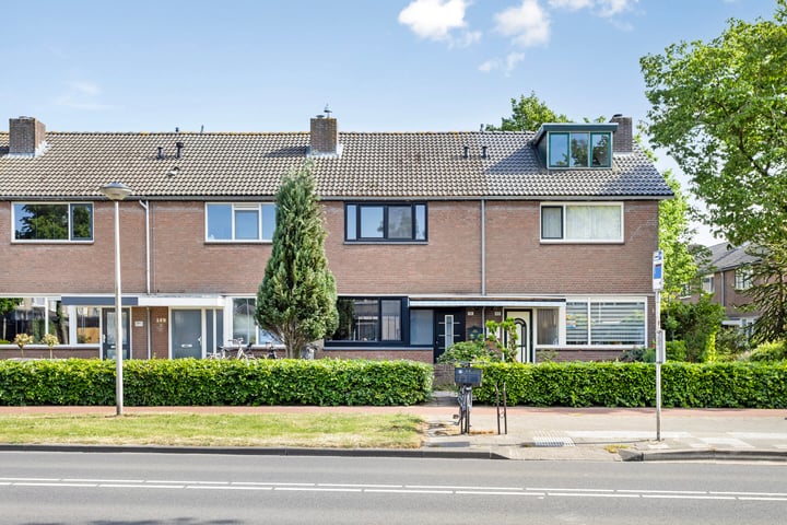 Beiaard 151 in Etten-Leur foto