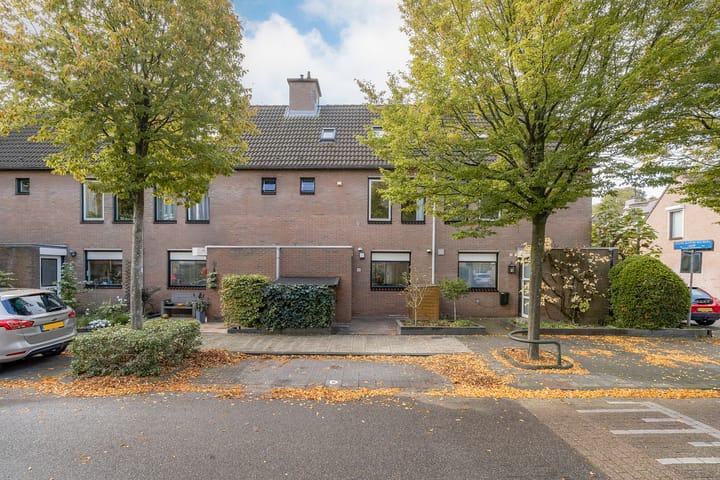 Belle van Zuylenlaan 14 in Heemstede foto