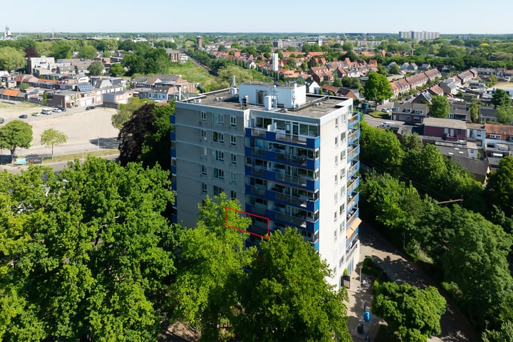 Benedenbaantje 42 in Bergen op Zoom foto