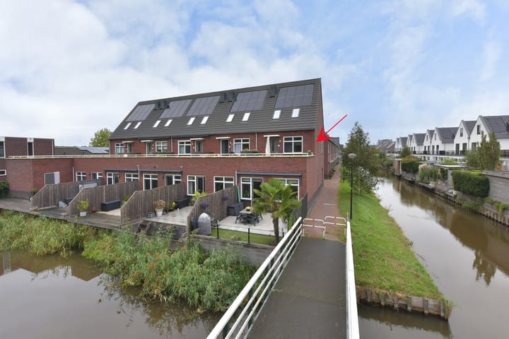 Benedenland 34 in Wilnis foto