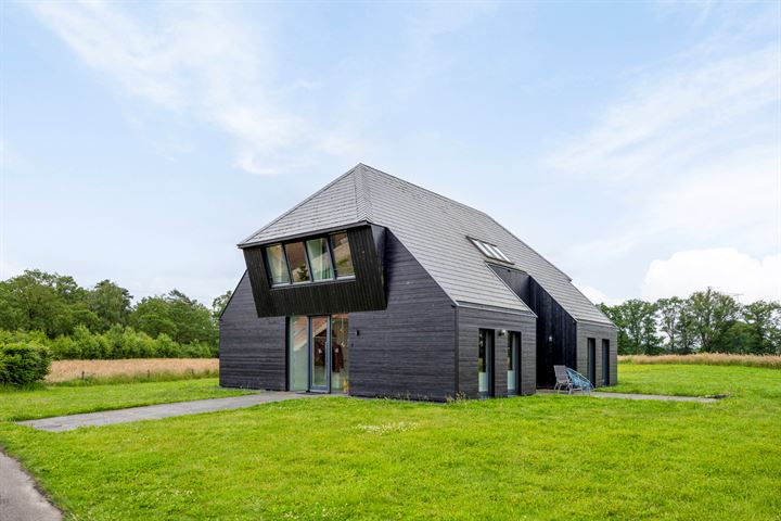 Bentelosestraat 83 in Ambt Delden foto